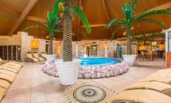 Tageskarte für 2 Personen für die Bade- und Sauna-Landschaft im Kristall Palm Beach nur 39,90 Euro